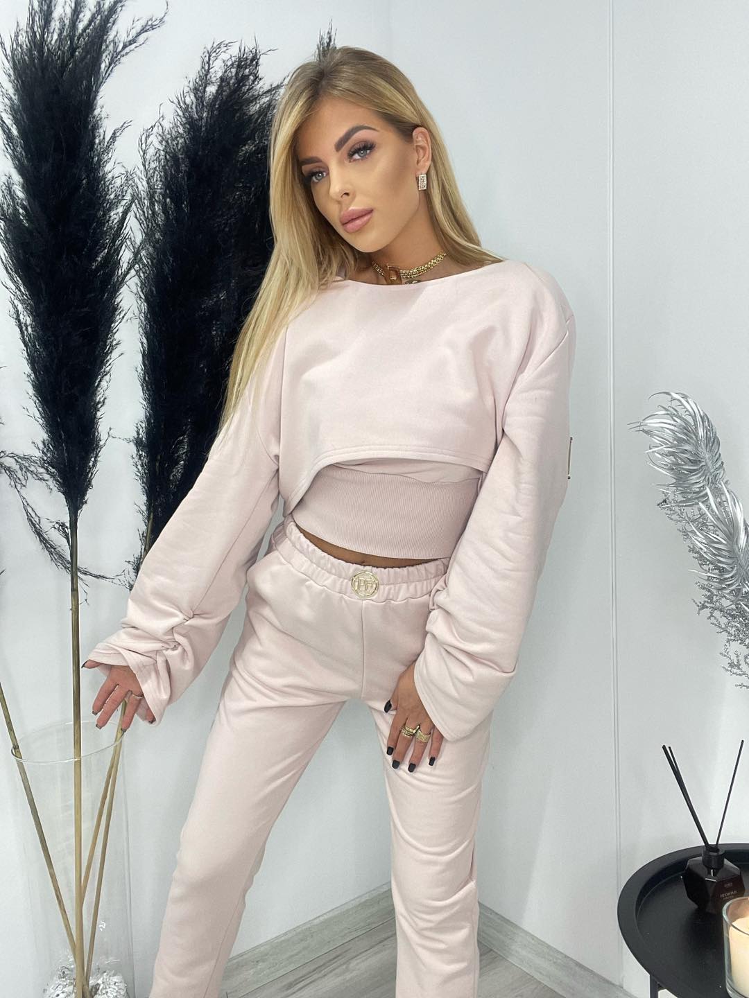 trening bumbac paparazzi,culoarea avocado, din trei piese, bluza , bustiera si pantaloni